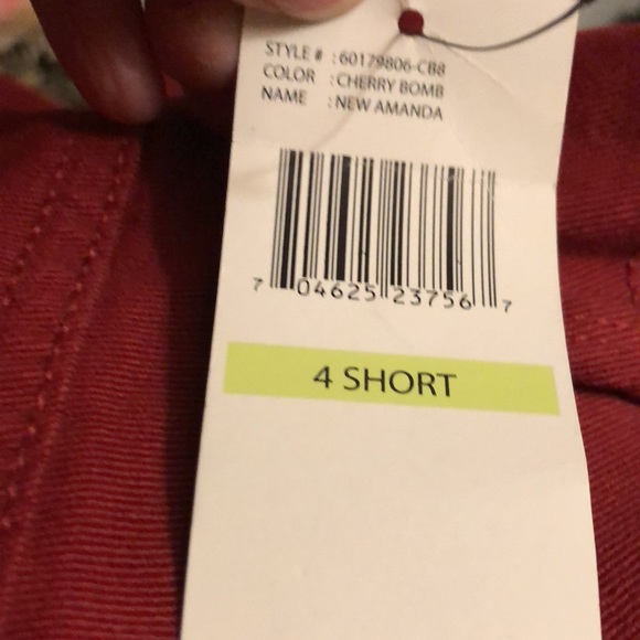 Cherry Bomb GV Amanda Classic Tapered Jeans—SIZE 4 SHORT - Picture 4 of 4